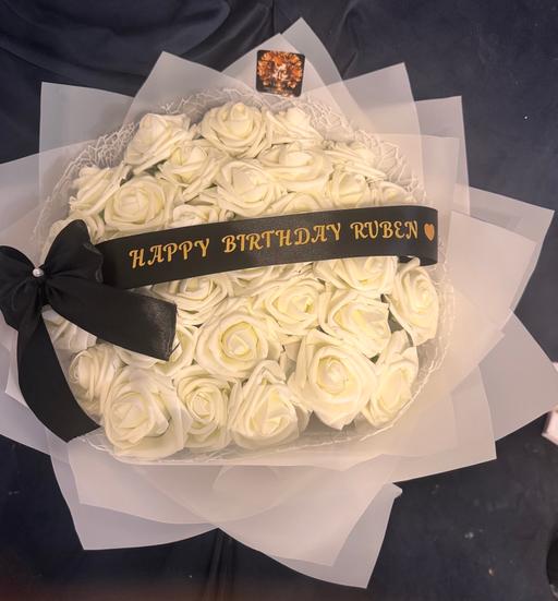 Buy & Sell Newton-Le-Willows Saint Helens - Photos for Happy birthday custom flower bouquet