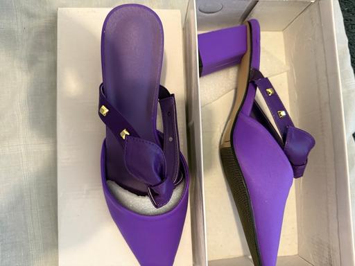 Buy & Sell Hill Top Sandwell - Photos for Shoe