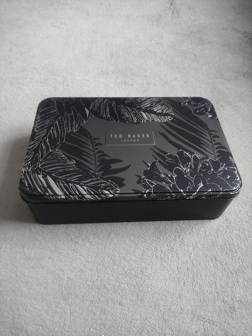 Buy & Sell Grafton Street Industrial Estate West Northamptonshire - Photos for Ted baker London tin gift box