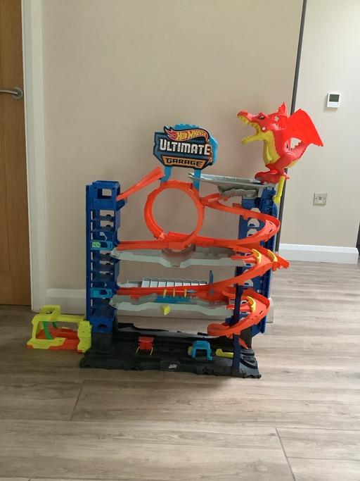 Buy & Sell Bradshaw Bolton - Photos for Hot Wheels Ultimate Garage
