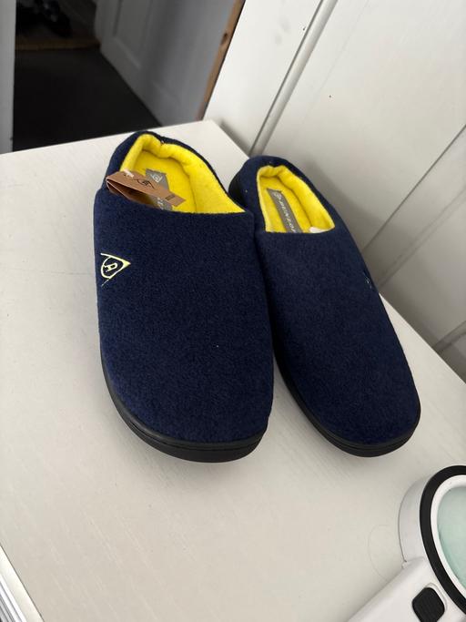 Buy & Sell Duckmanton Chesterfield - Photos for Men’s Dunlop slippers