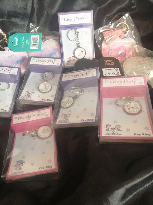 Buy & Sell Dosthill Tamworth - Photos for job lot key rings 11