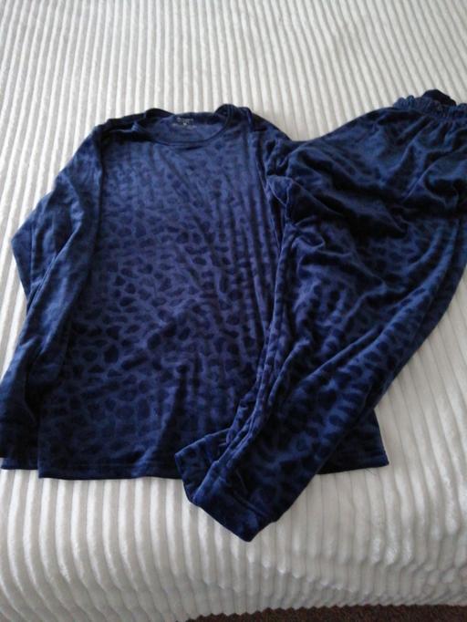 Buy & Sell Dimmingsdale South Staffordshire - Photos for ladies Pj, s size *12 /14*