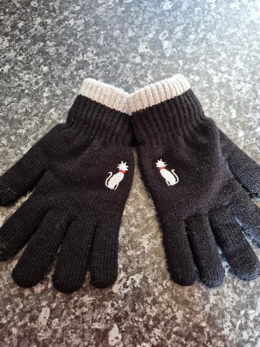 Buy & Sell Leicester City Centre Leicester - Photos for brand new ladies gloves (one size)