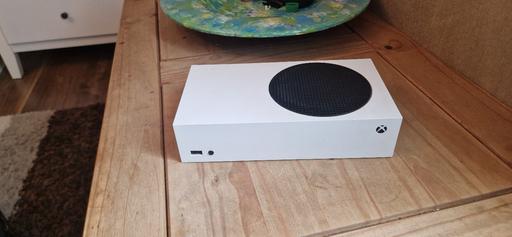 Buy & Sell Dartford Town Centre Dartford - Photos for xbox series s, 2 controllers, 1TBssd