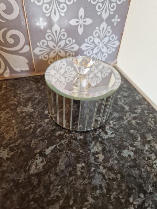 Buy & Sell Aylestone Leicester - Photos for small mirrored storage box