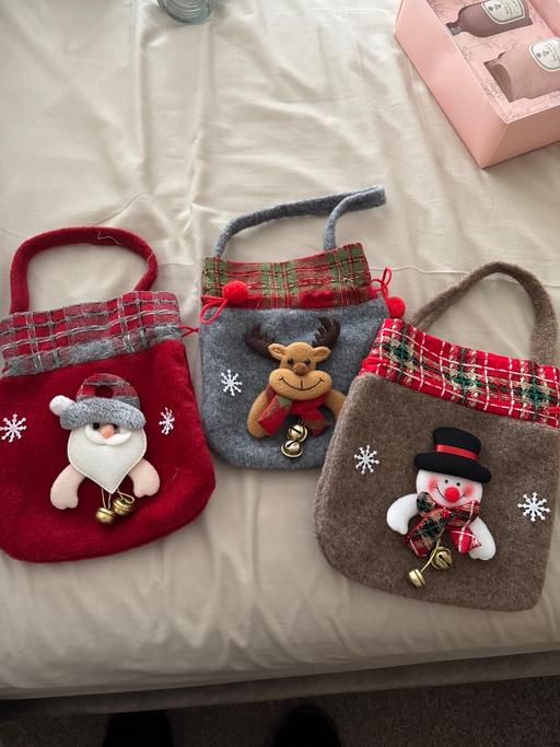 Buy & Sell New Eltham South East London - Photos for 3 Christmas bags