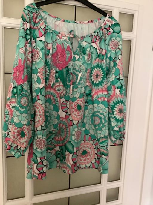 Buy & Sell Langley Eastbourne - Photos for New blouse