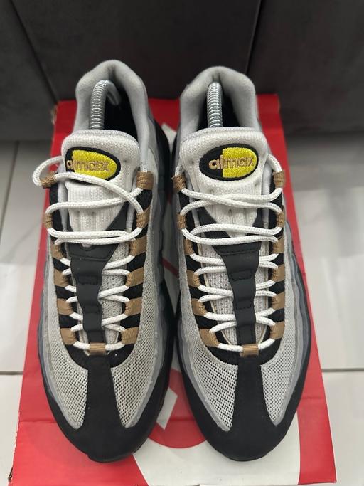 Buy & Sell Walton Liverpool - Photos for Nike AIRMAX 95