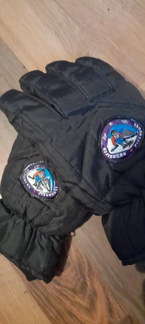 Buy & Sell Walsall Wood Walsall - Photos for winter padded gloves.