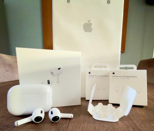 Buy & Sell Maryland East London - Photos for Apple AirPods Pro 2 with brand new tips