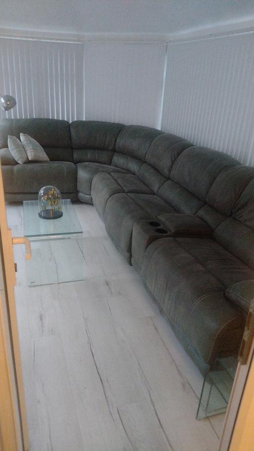 Buy & Sell Penketh Warrington - Photos for full sofa suite