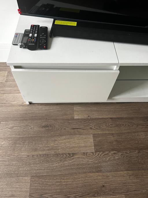 Buy & Sell Thornton Heath Croydon - Photos for TV stand