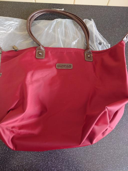 Buy & Sell Woodthorpe Charnwood - Photos for Women's burgundy handbag