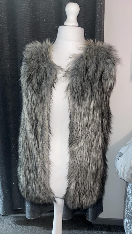 Buy & Sell Grove Park South East London - Photos for Grey body warmer/cardigan