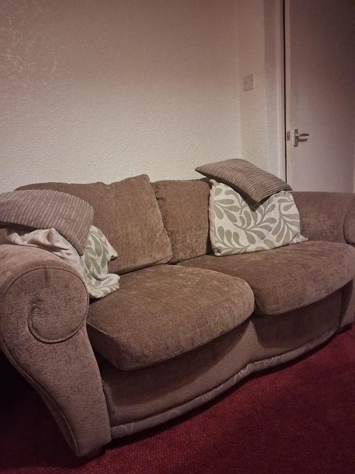 Buy & Sell Leek Staffordshire Moorlands - Photos for two Seater Settee in excellent condition