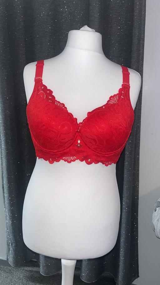 Buy & Sell Sundridge South East London - Photos for Red bra