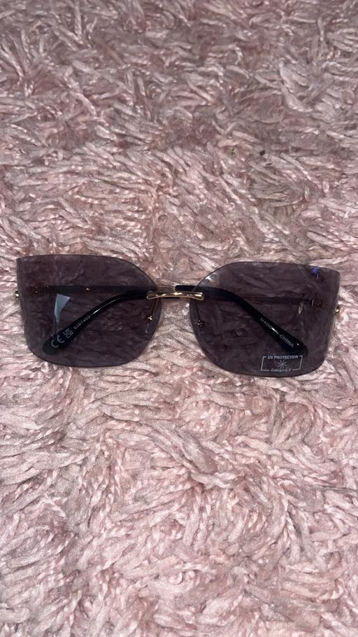 Buy & Sell Grove Park South East London - Photos for Sunglasses
