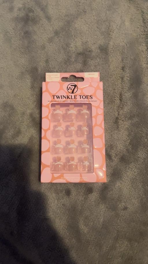 Buy & Sell Grove Park South East London - Photos for W7 false toenails