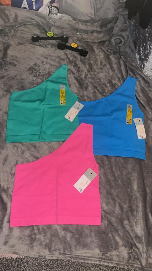 Buy & Sell Grove Park South East London - Photos for Tops £3 each