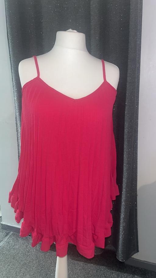 Buy & Sell Sundridge South East London - Photos for Boutique pink ruffle top and shorts set