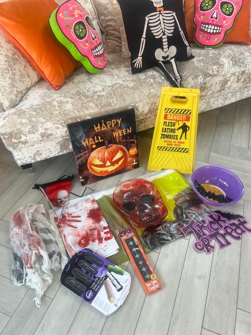 Buy & Sell Woodgate Birmingham - Photos for Halloween bundle x 12 items