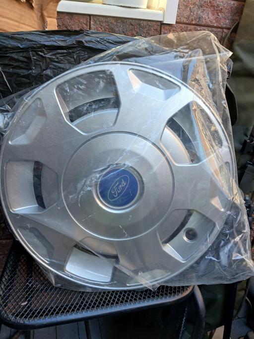 Vehicles Sutton Town Centre Sutton - Photos for ford transit wheel trims