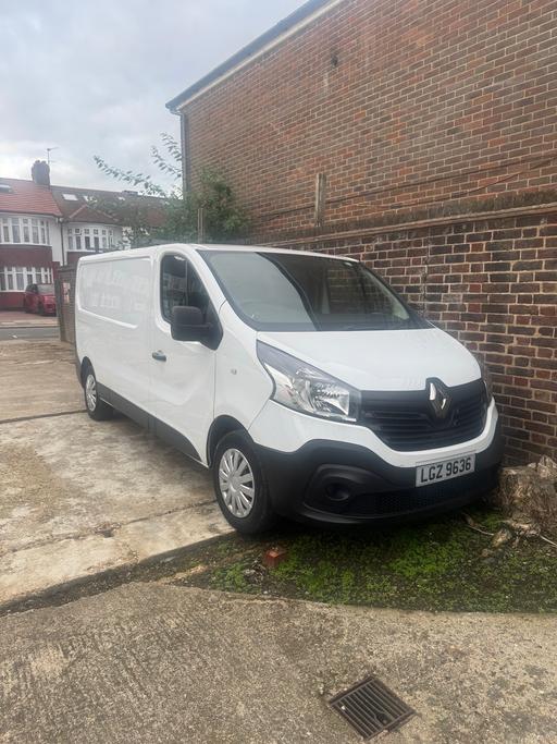 Vehicles Edmonton North London - Photos for 2019 Renault Trafic Panel Van No Ulez HPI