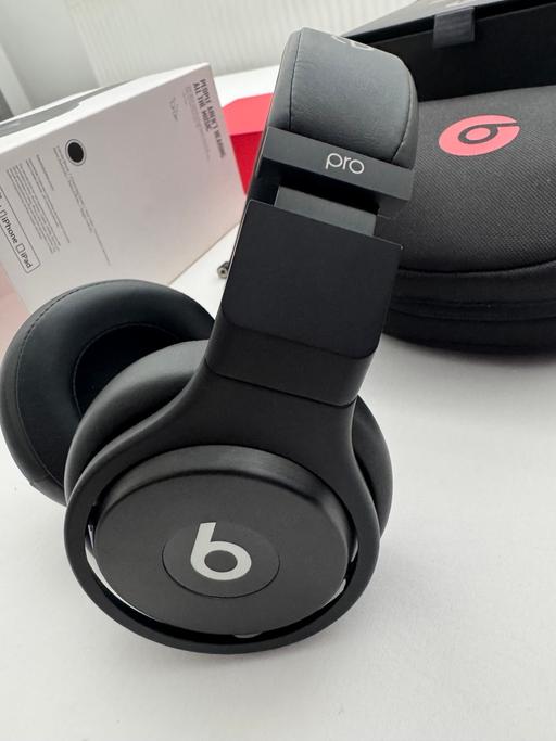 Buy & Sell Heybridge Maldon - Photos for Beats Pro over-ear headphones dj-infinite