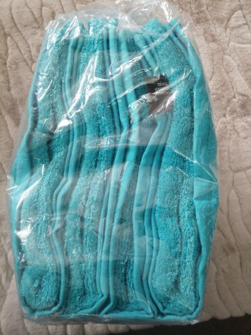 Buy & Sell Heath Town Wolverhampton - Photos for New pack 4 Cavailia teal hand towels