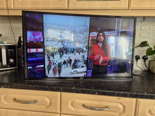 Buy & Sell Mitcham Merton - Photos for JVC smart tv