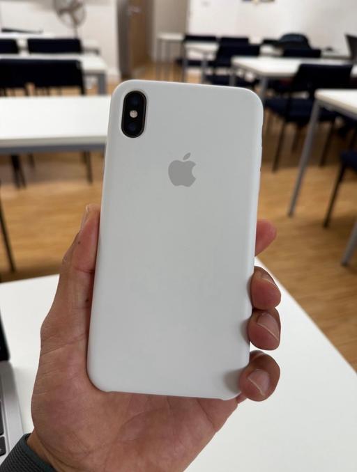 Buy & Sell Maryland East London - Photos for iPhone XS Max 512GB 100% Battery Life