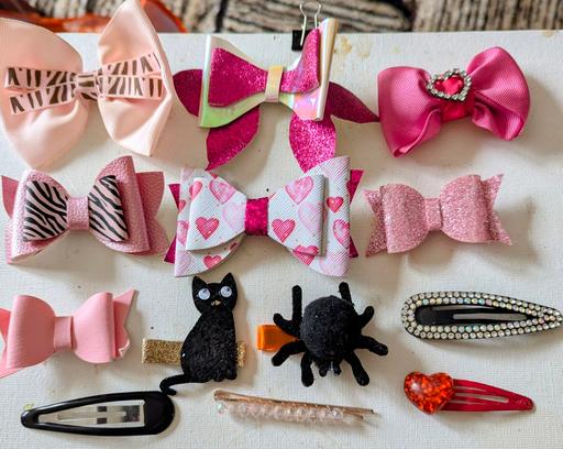 Buy & Sell Georgetown Blaenau Gwent - Photos for 13 x hair bows/hair clips bought but never u