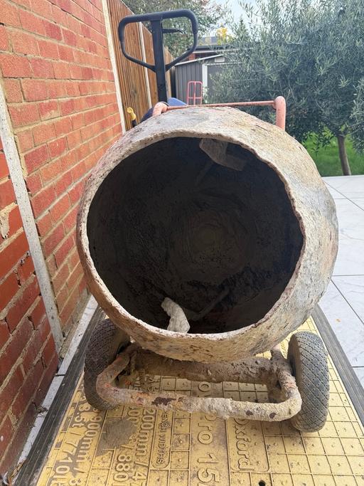 Buy & Sell Acton West London - Photos for cement mixer