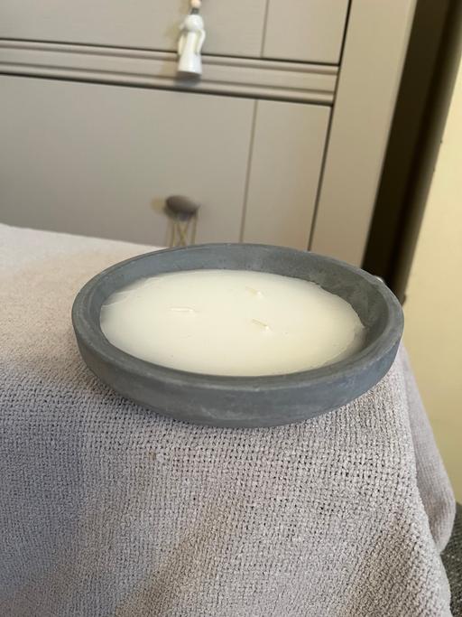 Buy & Sell Hetton-Le-Hole Sunderland - Photos for Heavy 3 Wick Candle ( New )