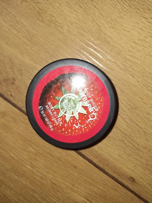 Buy & Sell Ettingshall Park Wolverhampton - Photos for New The Body Shop Strawberry Body Butter 🍓