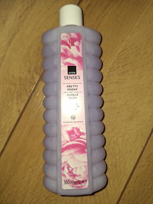 Buy & Sell Ettingshall Park Wolverhampton - Photos for New Avon Pretty Bubble Bath 🛀