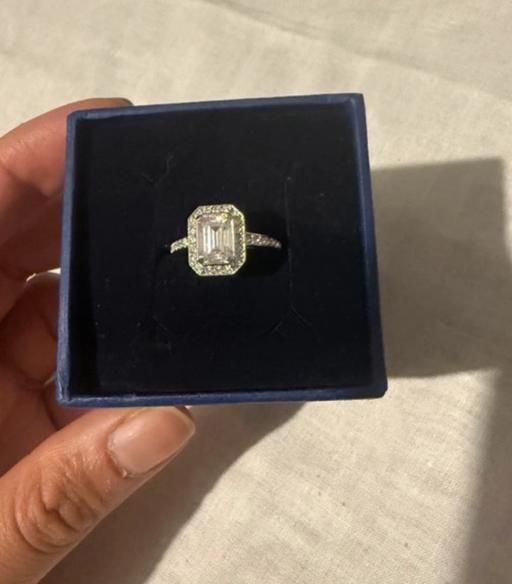 Buy & Sell Denholme Bradford - Photos for Swarovski ring