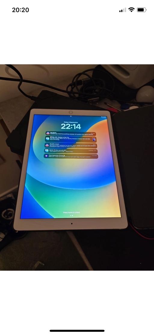 Buy & Sell Small Heath Birmingham - Photos for iPad Pro 12.9 Inch 128gb nice condition