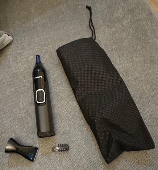 Buy & Sell Shirley Solihull - Photos for FREE Philips battery operated nose trimmer