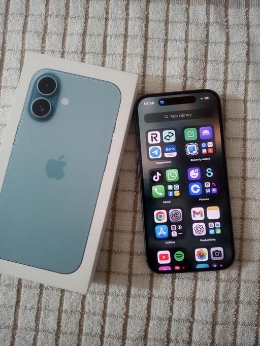 Buy & Sell Heath Town Wolverhampton - Photos for iPhone 16 128GB teal