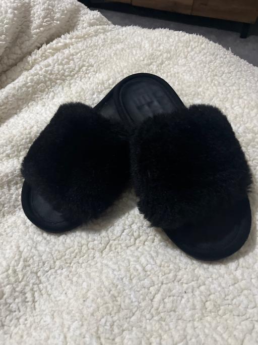 Buy & Sell Conisbrough Doncaster - Photos for Black slippers size 6 outdoor sole hard wear