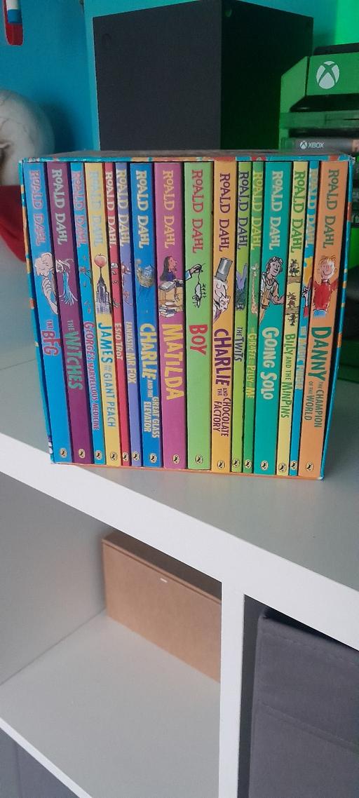 Buy & Sell Brockmoor Dudley - Photos for roald Dahl book collection
