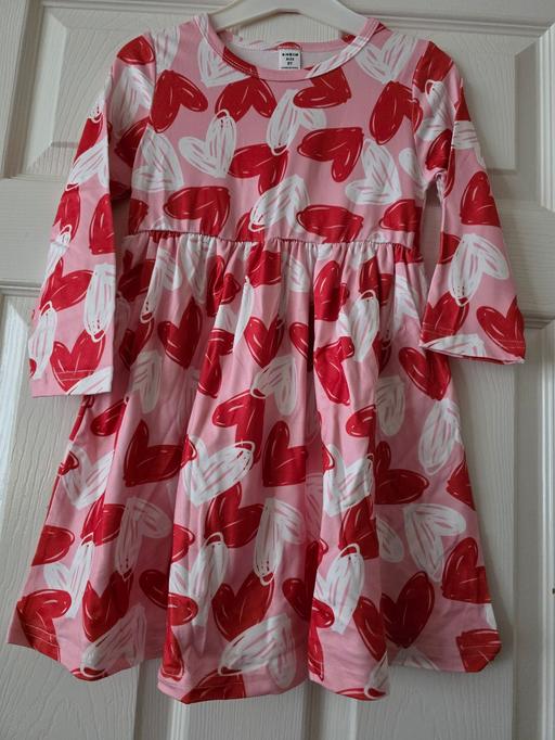 Buy & Sell Blackpool Town Centre Blackpool - Photos for Heart dress age 5 yrs NEW