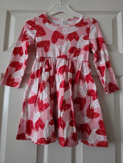 Buy & Sell Blackpool Town Centre Blackpool - Photos for Heart dress age 4 yrs NEW
