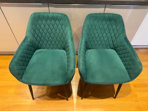 Buy & Sell Brentford Hounslow - Photos for Set of two velvet green dining chairs