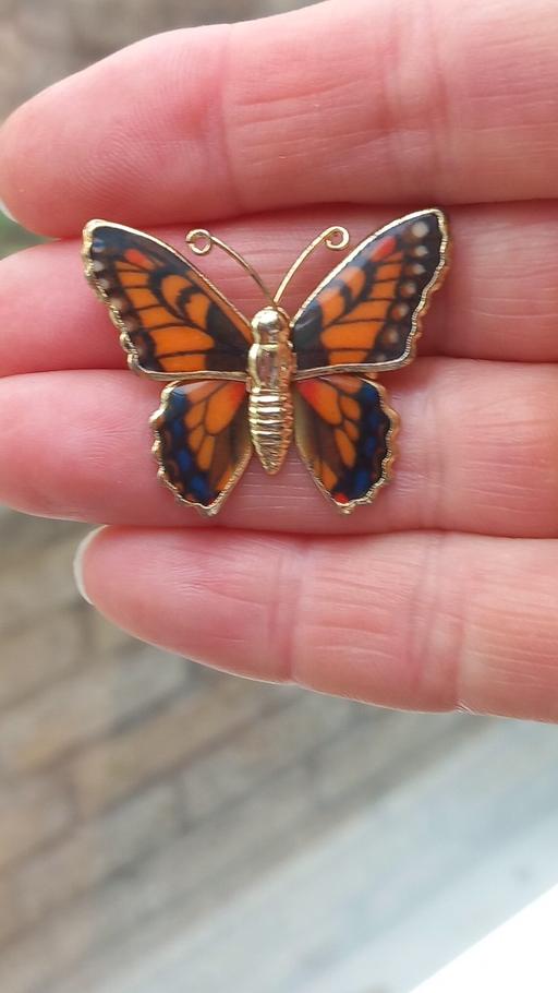 Buy & Sell Home Meadow Worcester - Photos for vintage brooch