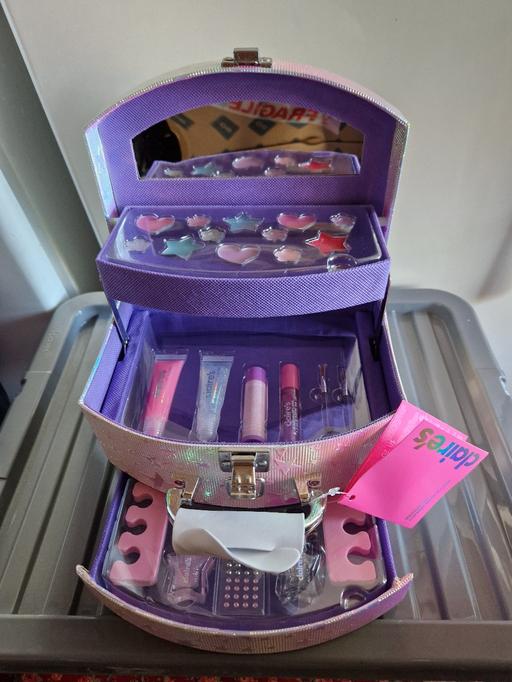 Buy & Sell Ramsgate Thanet - Photos for bn make up case giftset Claires