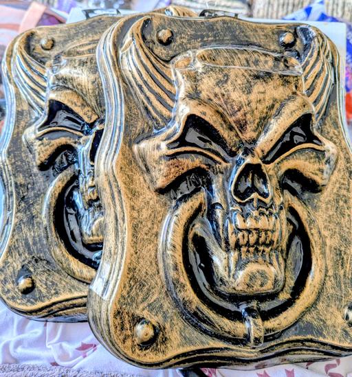 Buy & Sell Georgetown Blaenau Gwent - Photos for 🎃 Halloween 2 x plastic Skelton door knocker