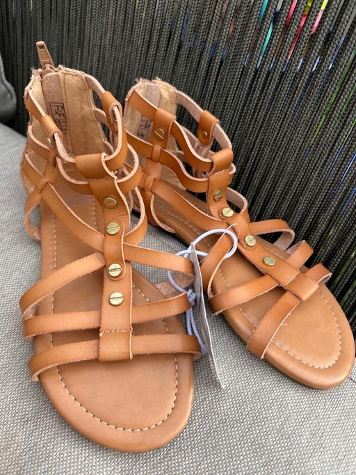 Buy & Sell Hetton-Le-Hole Sunderland - Photos for Womens Sandals From F&F ( New )